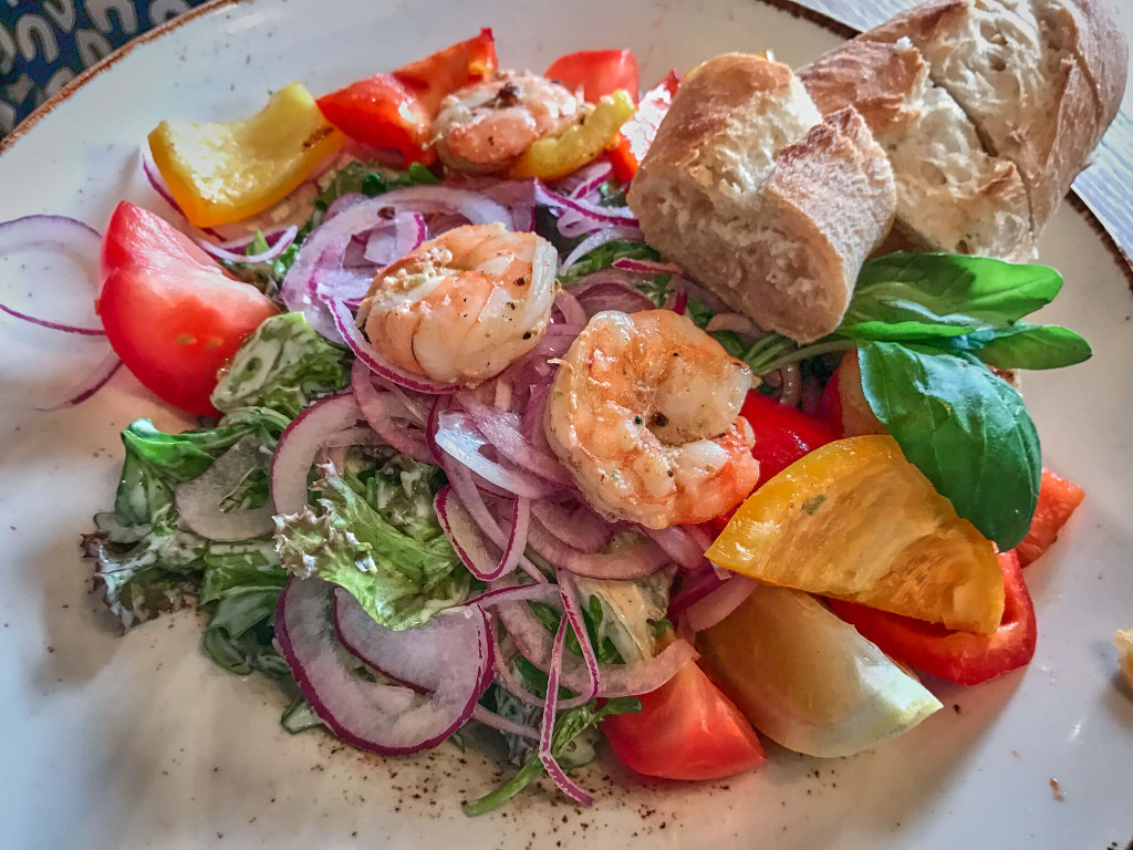 Lunch in QMUH Ulm, Shrimp Salad