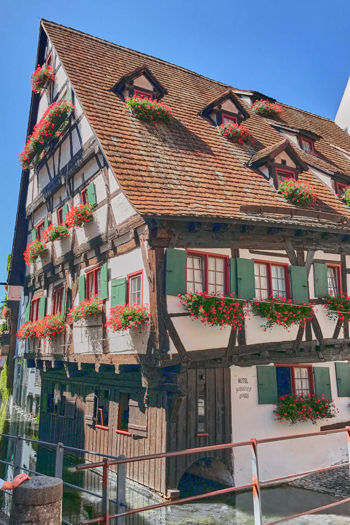 The Leaning House (Schiefes Haus)