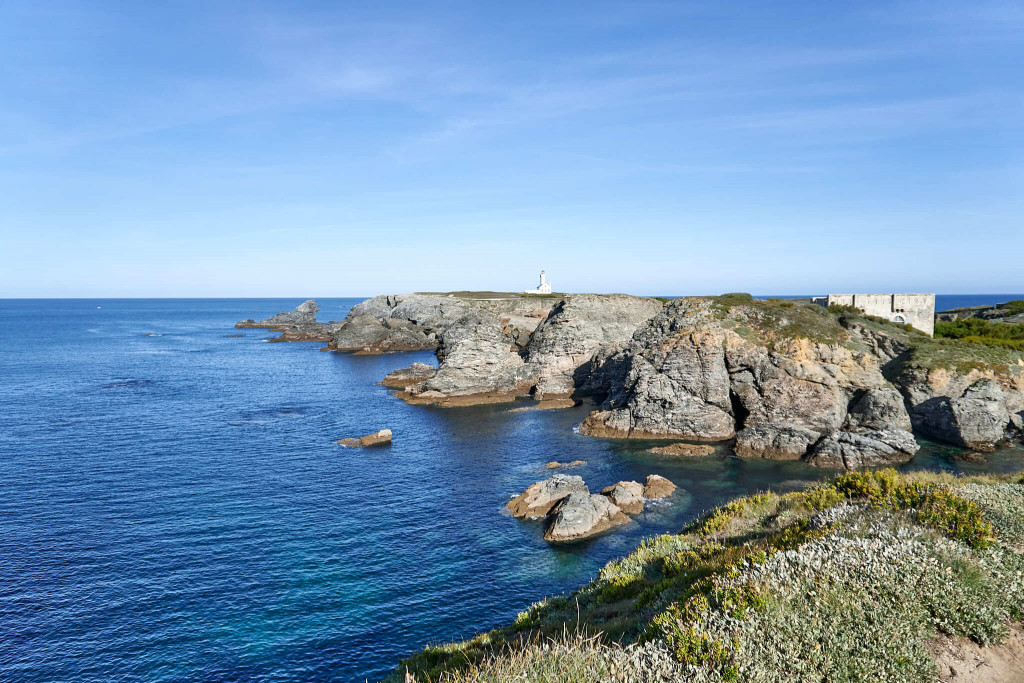Pointe des Poulans coast view, a hiking trail from Fort Sarah Bernhardt to the Poulains Lighthouse.