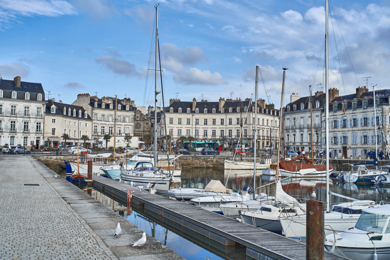 Vannes Old Town, a Historic Centre Between Harbour and Ramparts ...