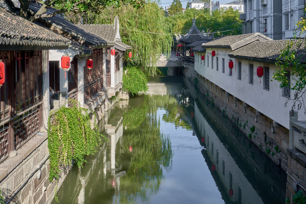 Shanghai's Ancient Water Towns: A Trip to the Past; Nanxiang Ancient Water Town