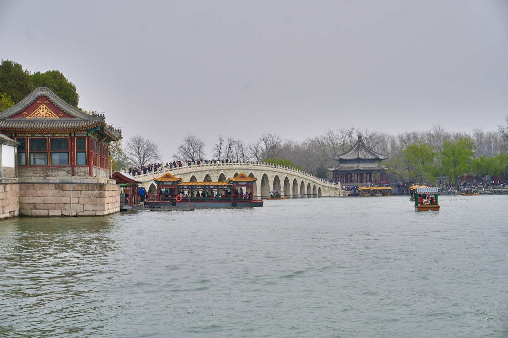 Seventeen-Arch Bridge (十七孔桥) in Summer Palace; Discovery in Beijing